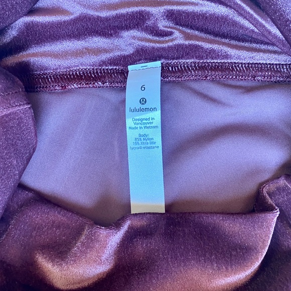 NWT Lululemon Wunder Lounge HR Tight 28” *V - Picture 4 of 7